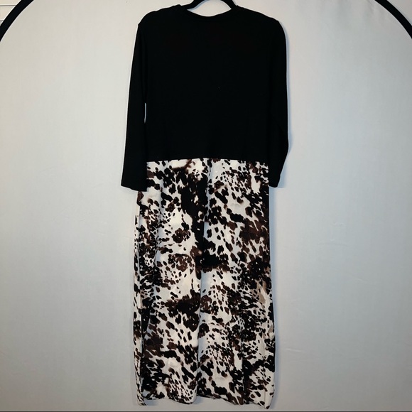 Cow print half sleeve midi dress, size US 10 - Picture 2 of 5